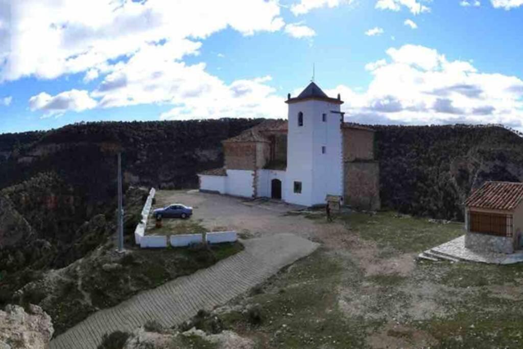 El Tranco Del Lobo Holiday home Casas de Ves