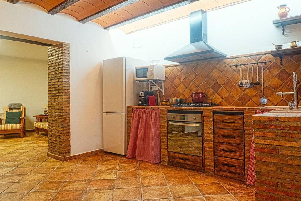 El Tranco Del Lobo Holiday home Casas de Ves