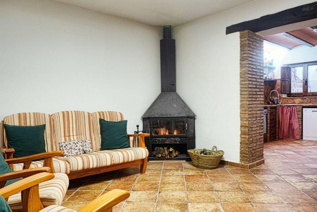 El Tranco Del Lobo Holiday home Casas de Ves