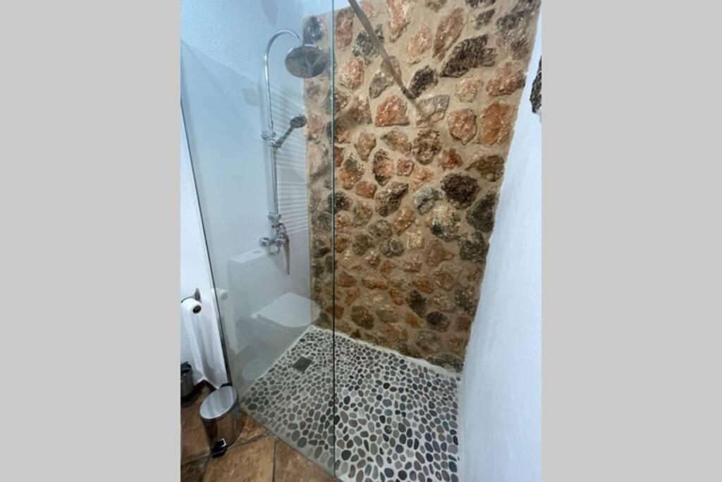 El Tranco Del Lobo Holiday home Casas de Ves